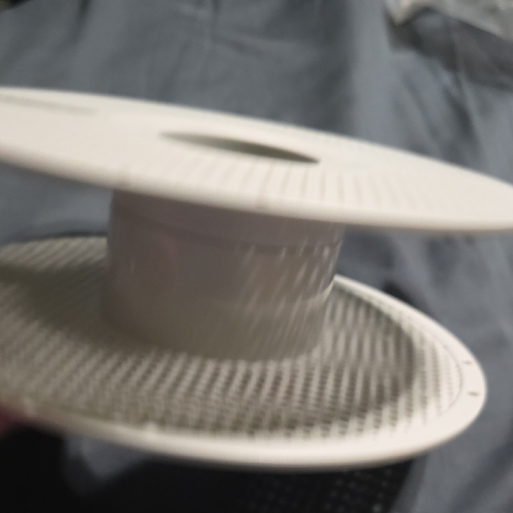White Electronics Accessory - Picture 4 of 5